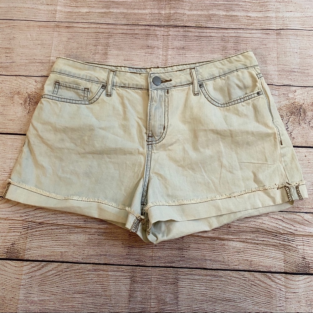 NWOT Calvin Klein Jean shorts 6